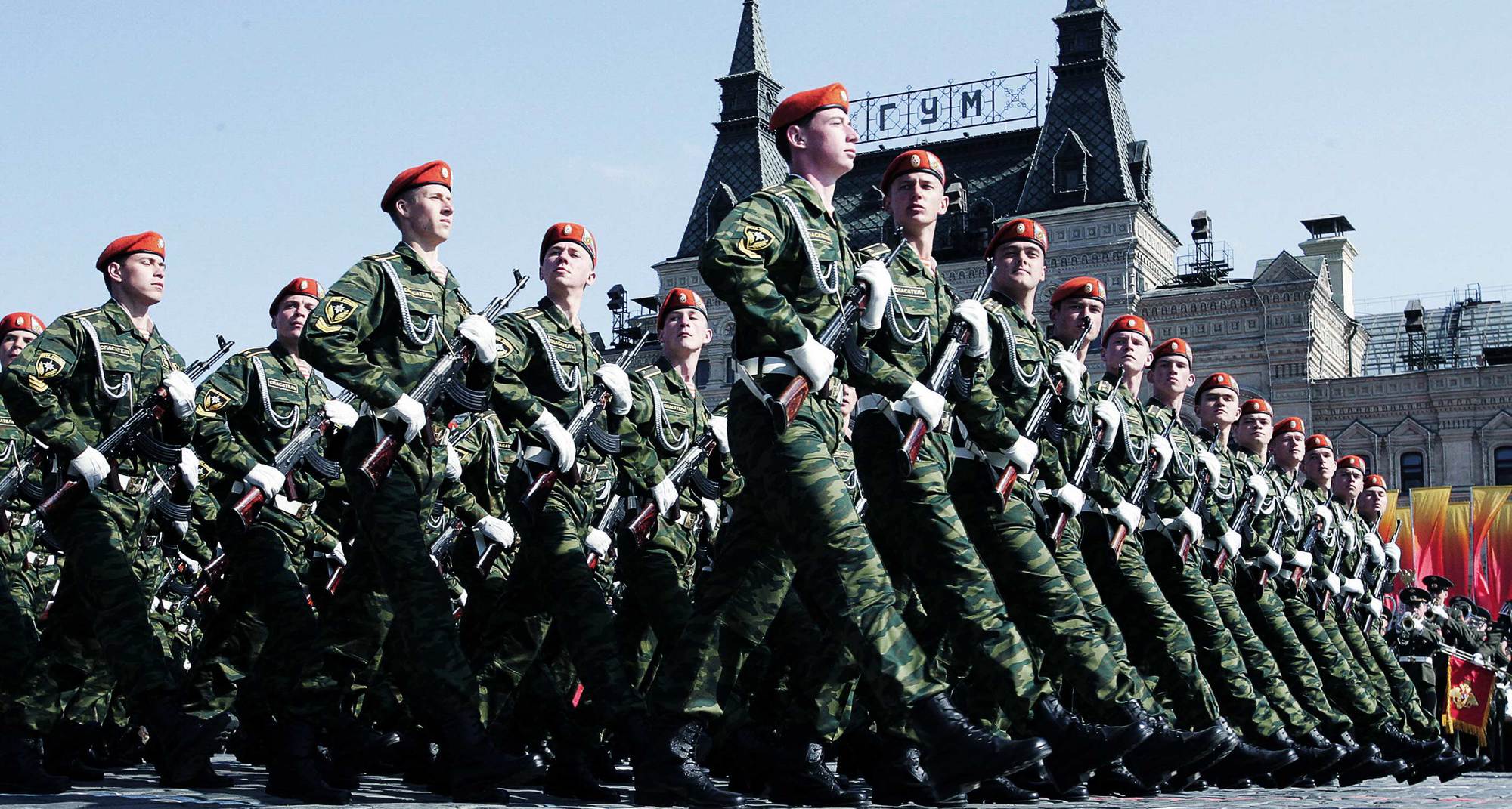 Русские солдаты на параде