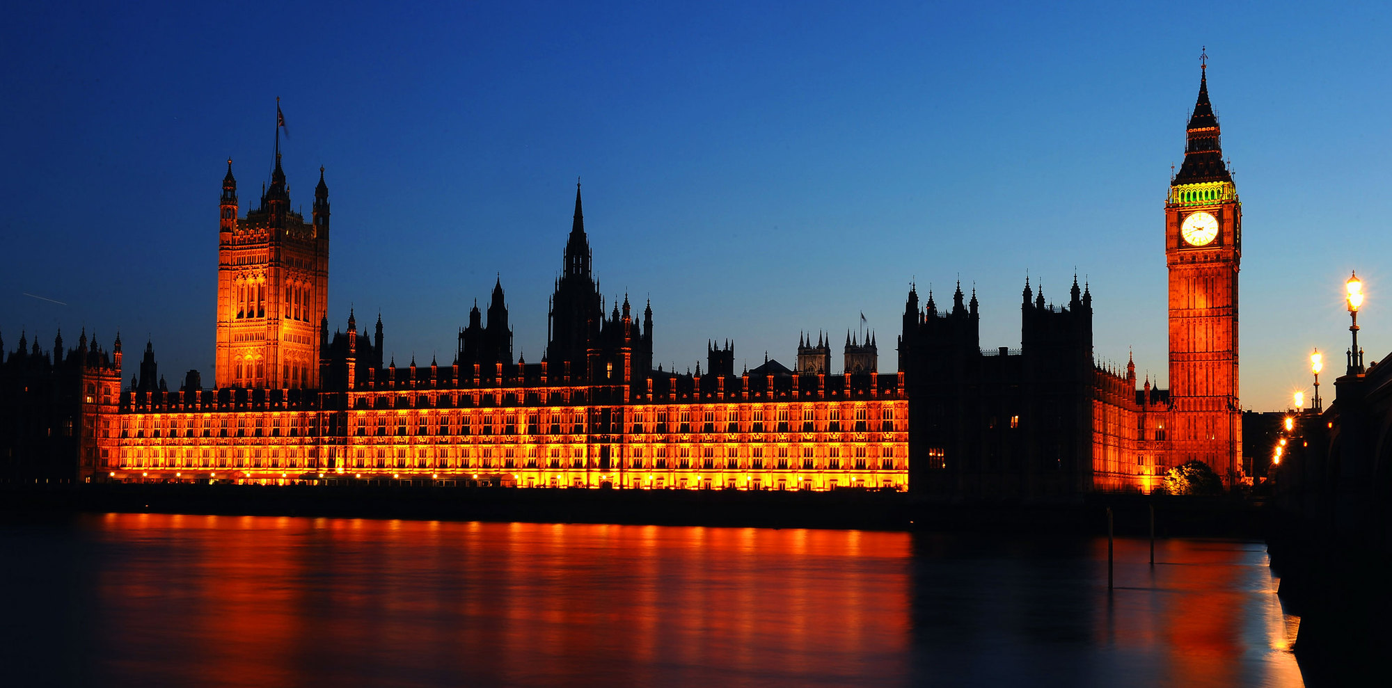 The houses of parliament london. Houses of Parliament в Лондоне. Берри, Пьюджин. «Вестминстерский дворец» (здание парламента). Здание парламента Англии Барри, Пьюджин 1840–1857. Вестминстерский дворец 4к.