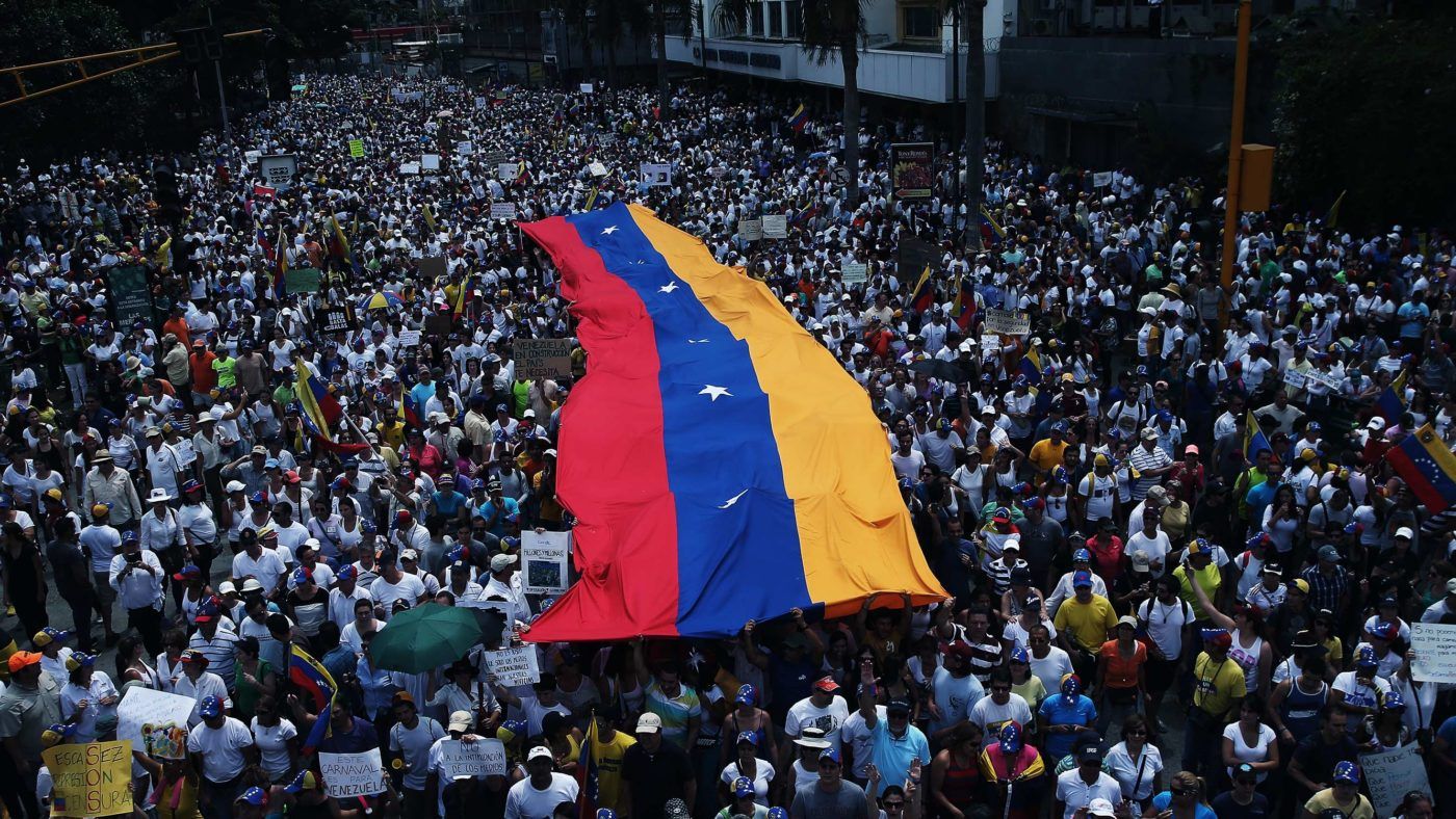 Thousands flee Venezuela as its national crisis deepens