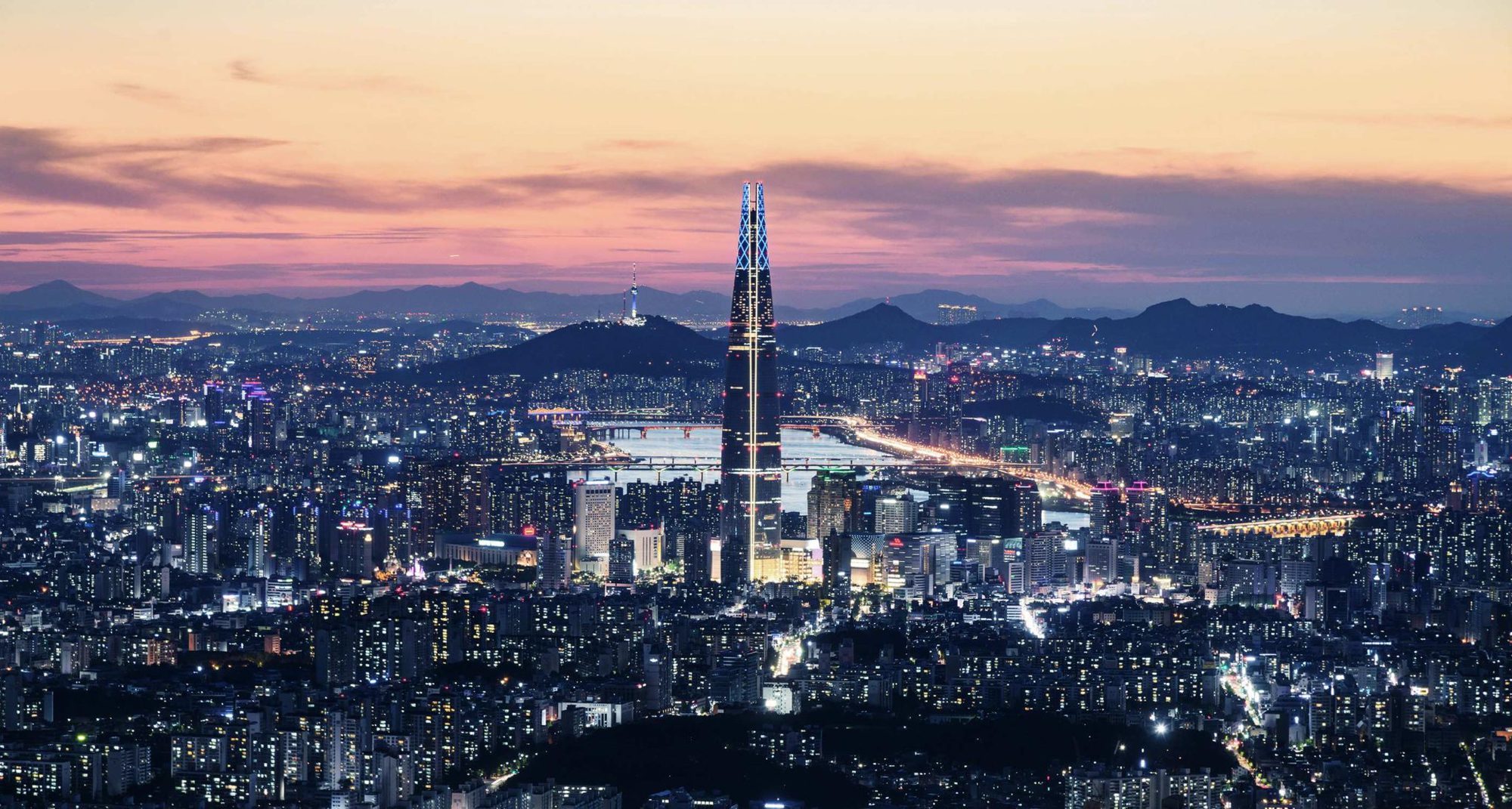 Сеул тандерс. Seoul Skyline. Сеул в Армении. Размер Южной Кореи. Индия Сеул.